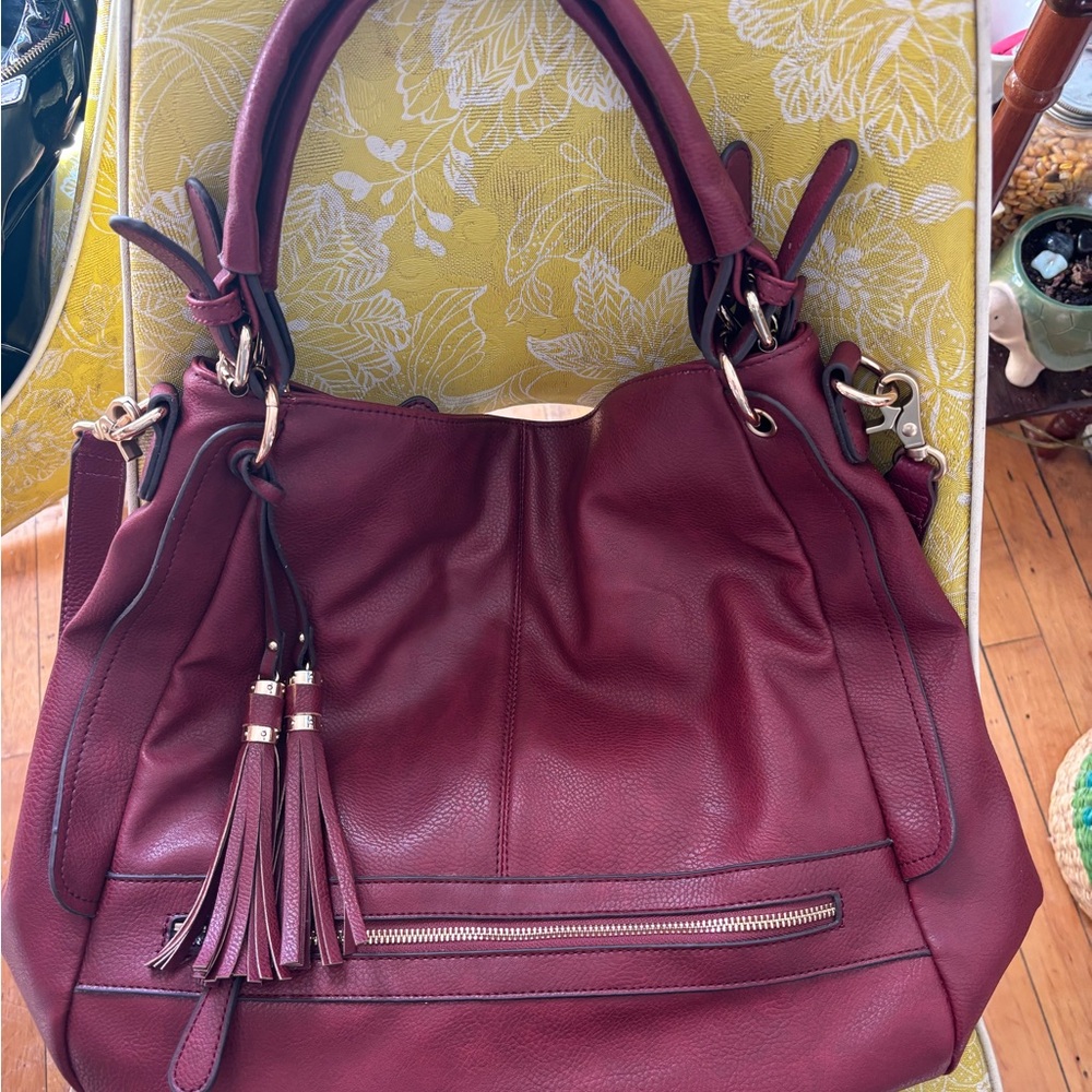 Chic Maroon Leather Shoulder Bag